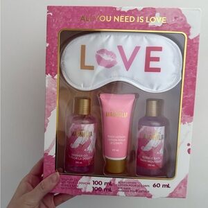 Magnolia Bath & Body Set - Pink